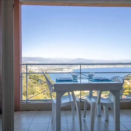 Superb 45m With Balcony And Magnificent Sea View Lejlighed *